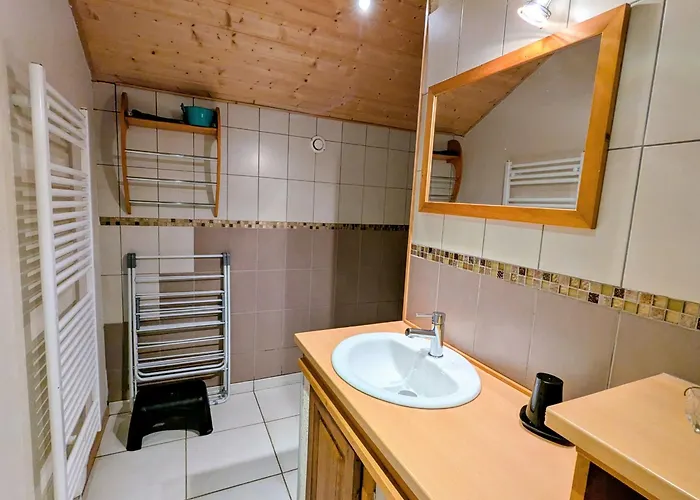 Meuble Au Calme, Proche Cascades, Randos, Chevaux, Parking Et Terrasse Privee, Wifi Gratuit - Fr-1-589-365 * 勒索里